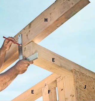 Isoleret anneks: Spær på toprem i isoleret anneks Isoleret anneks: Spæret placeres på topremmene i isoleret anneks